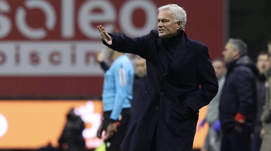 进球取消后不谈争冠，穆里尼奥恐失欧冠资格，与葡萄牙体育差5分