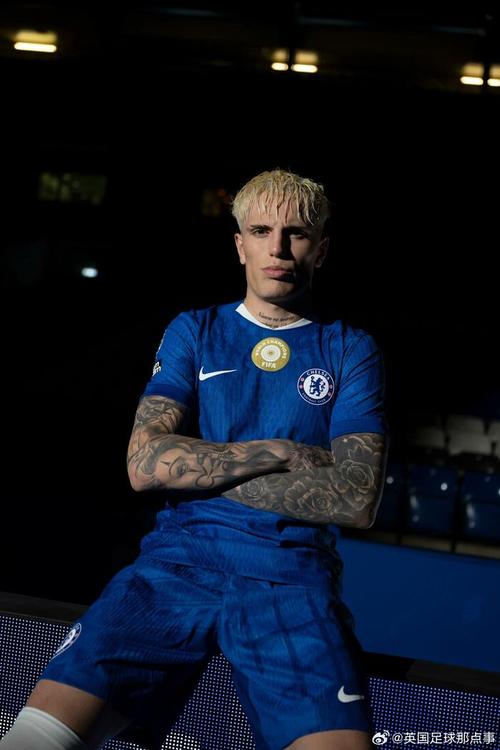 加纳乔：边锋对比赛影响大；罗西尼尔当过球员所以了解球员