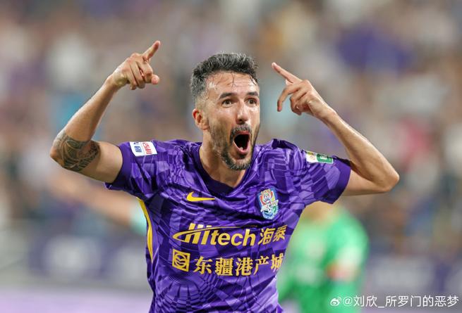 津门虎疑似遭罚比赛：16年王栋躲球，转年就加盟了泰达